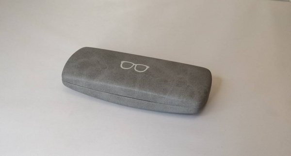Футляры очковые