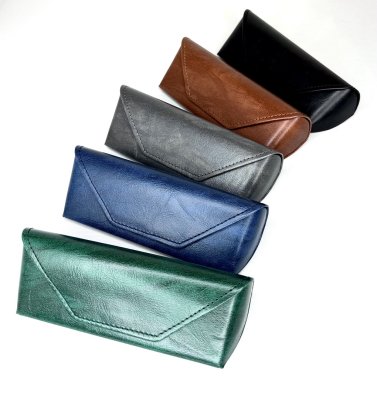 Футляры очковые