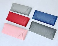 Футляры очковые