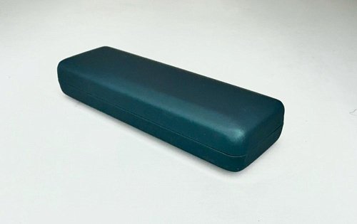 Футляры очковые